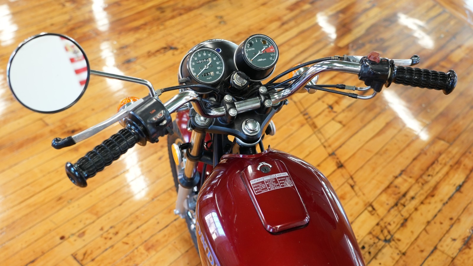 Honda-CB-1976-22