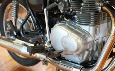 Honda-CB-1976-28