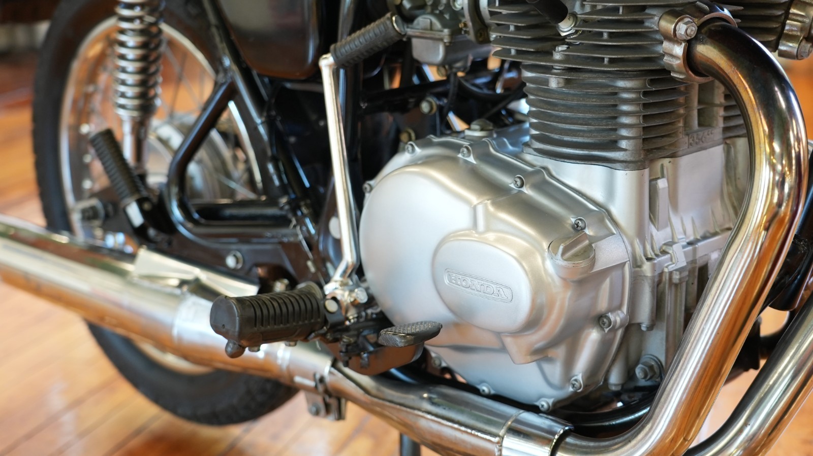 Honda-CB-1976-28