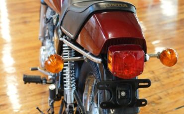 Honda-CB-1976-4