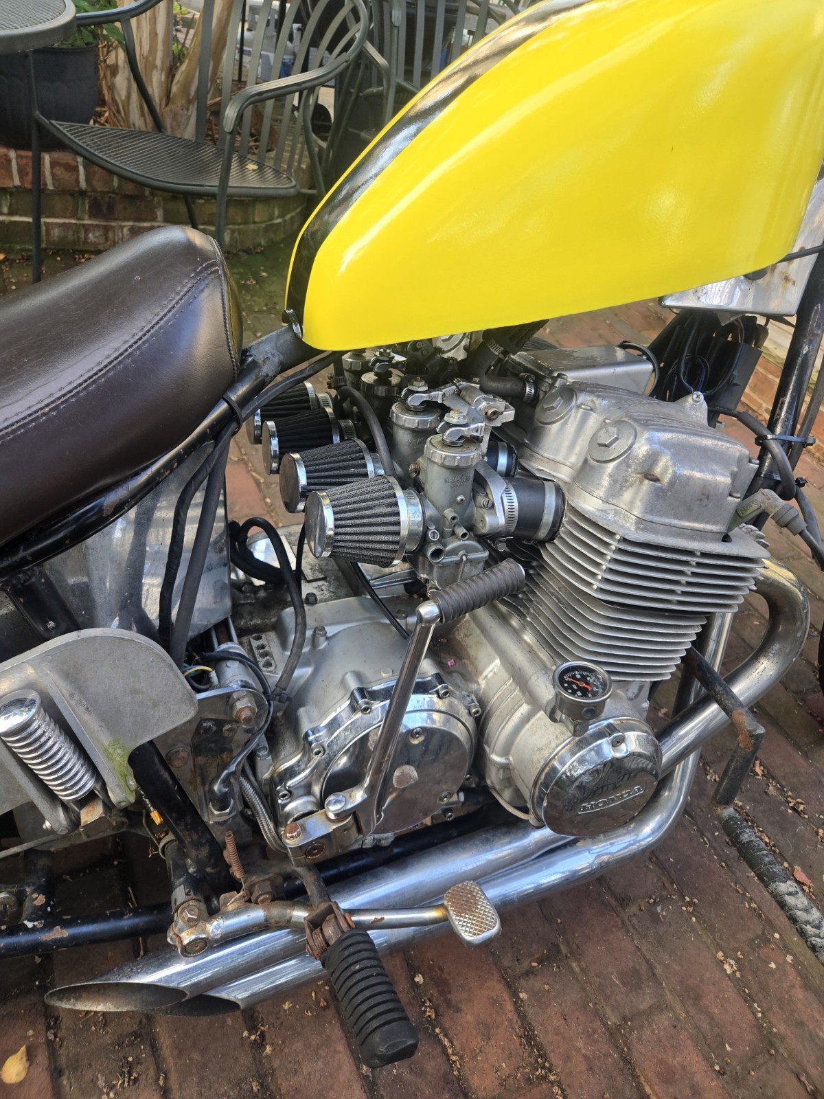Honda-CB-1976-4