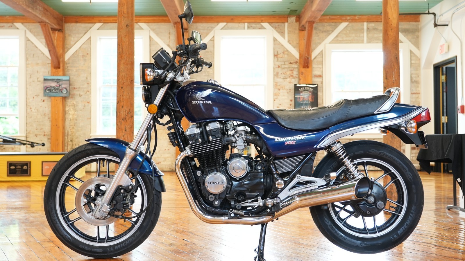 Honda-CB-1985-1
