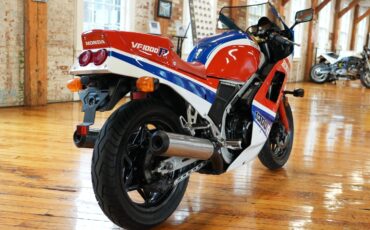 Honda-CB-1986-4