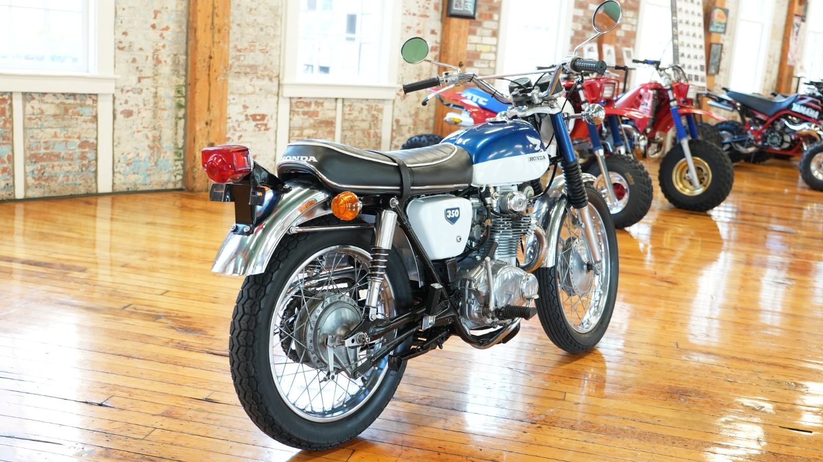Honda-CL-1969-2