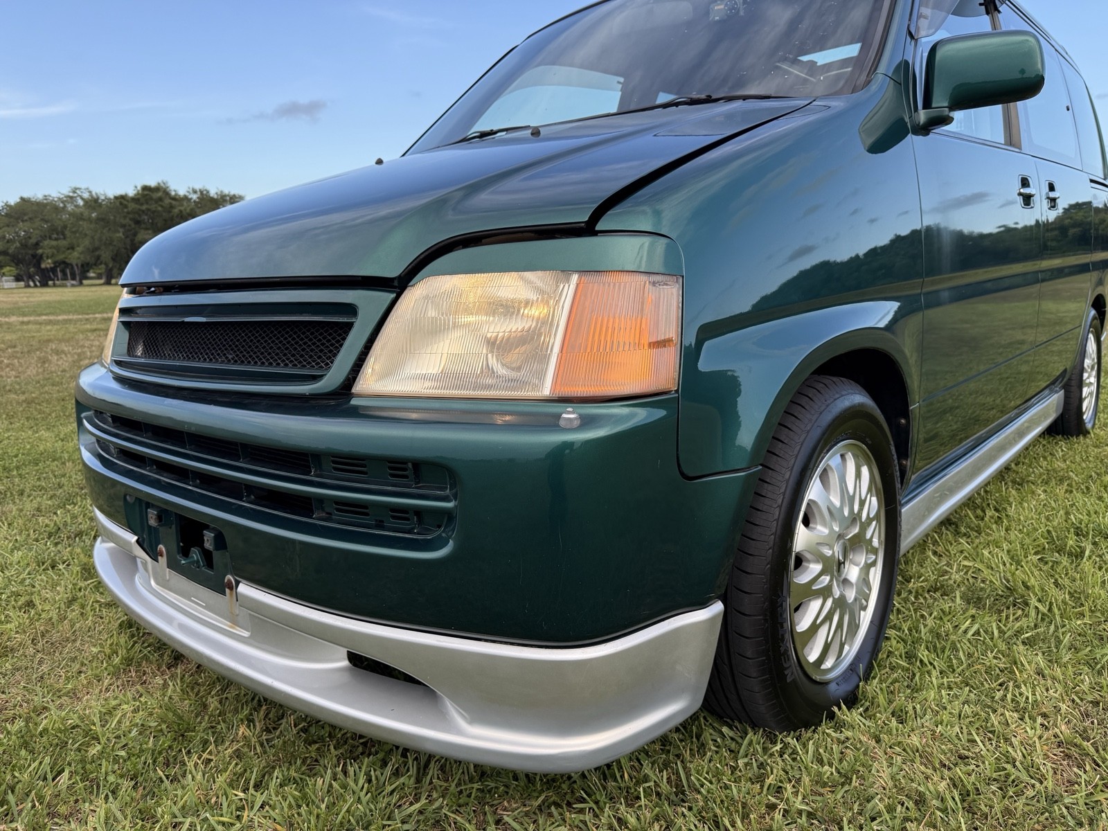 Honda-Stepwgn-4WD-1996-SUV-15
