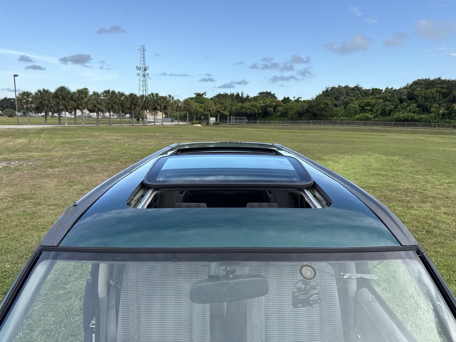 Honda-Stepwgn-4WD-1996-SUV-18