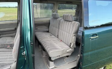 Honda-Stepwgn-4WD-1996-SUV-22