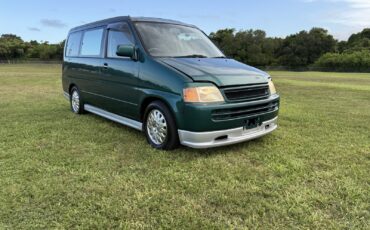 Honda-Stepwgn-4WD-1996-SUV