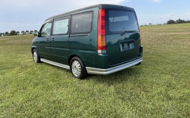 Honda-Stepwgn-4WD-1996-SUV-4