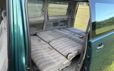 Honda-Stepwgn-4WD-1996-SUV-7