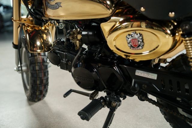 Honda-Z50J-Monkey-Gold-1996-17