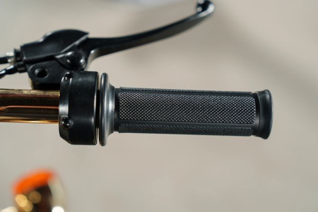 Honda-Z50J-Monkey-Gold-1996-21