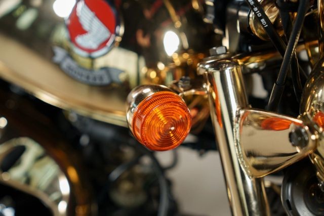 Honda-Z50J-Monkey-Gold-1996-30