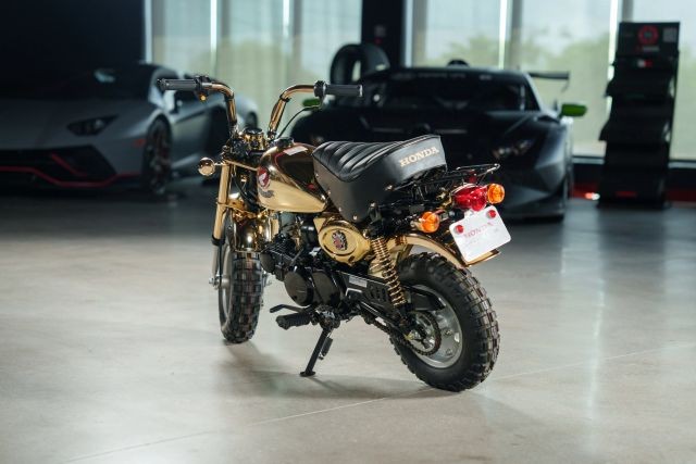 Honda-Z50J-Monkey-Gold-1996-4