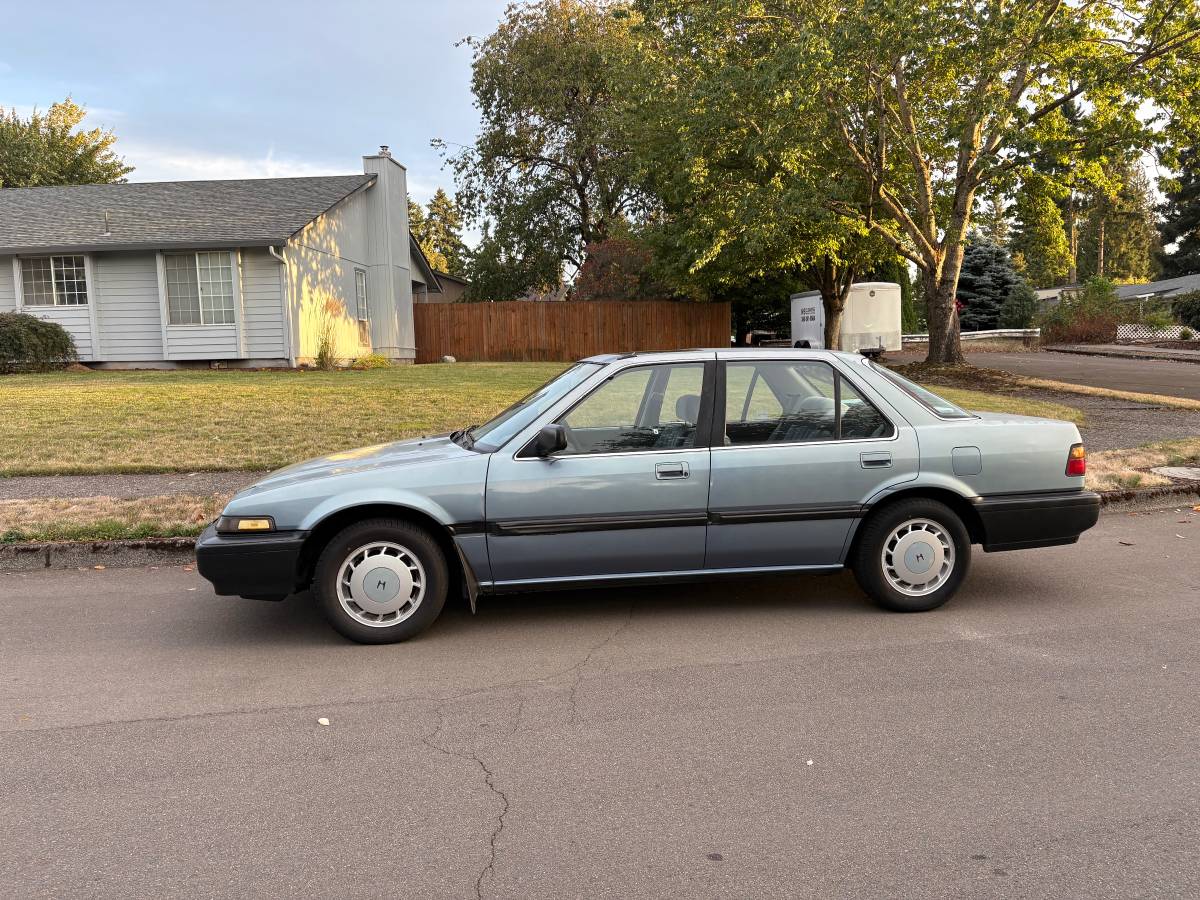 Honda-accord-1989-10