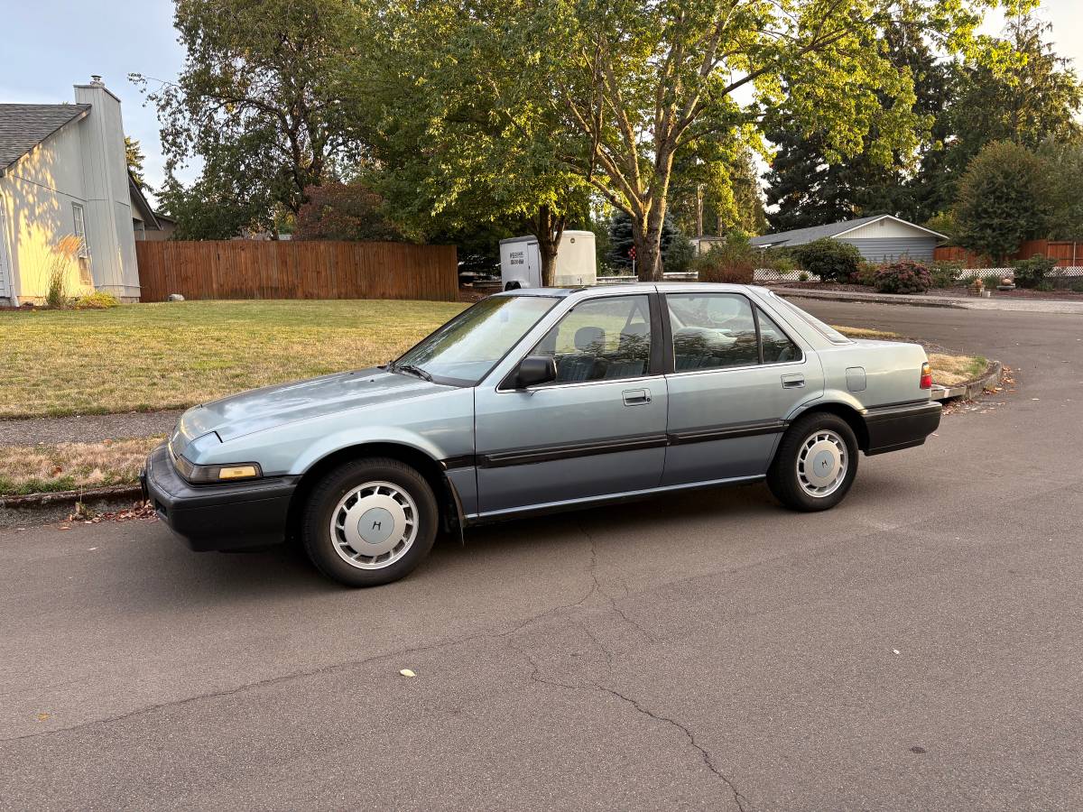 Honda-accord-1989-11
