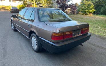Honda-accord-1990-4