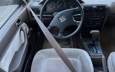 Honda-accord-1990-8