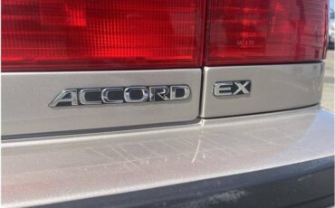 Honda-accord-1991-10