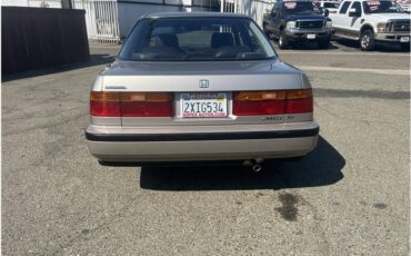 Honda-accord-1991-5