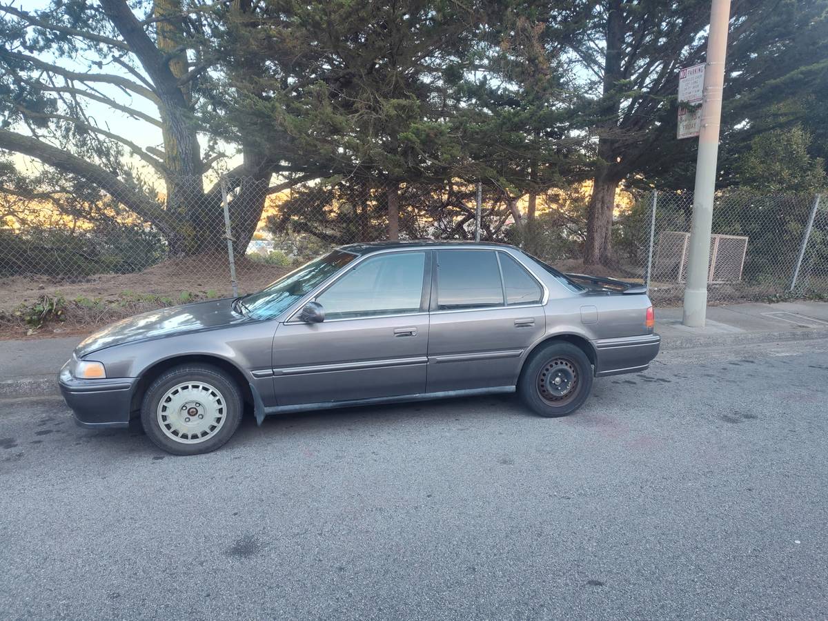Honda-accord-1992-1