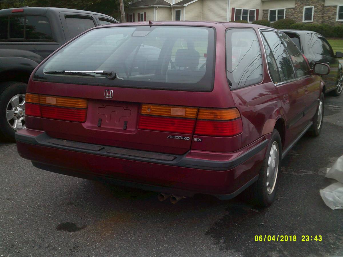 Honda-accord-1992-3