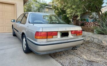 Honda-accord-1992-brown-2