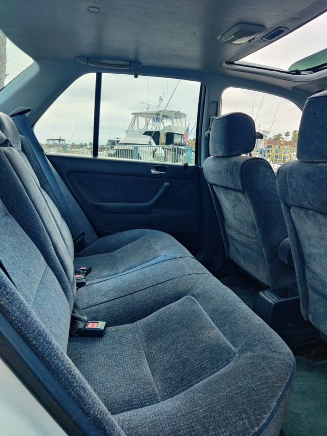 Honda-accord-1993-white-13