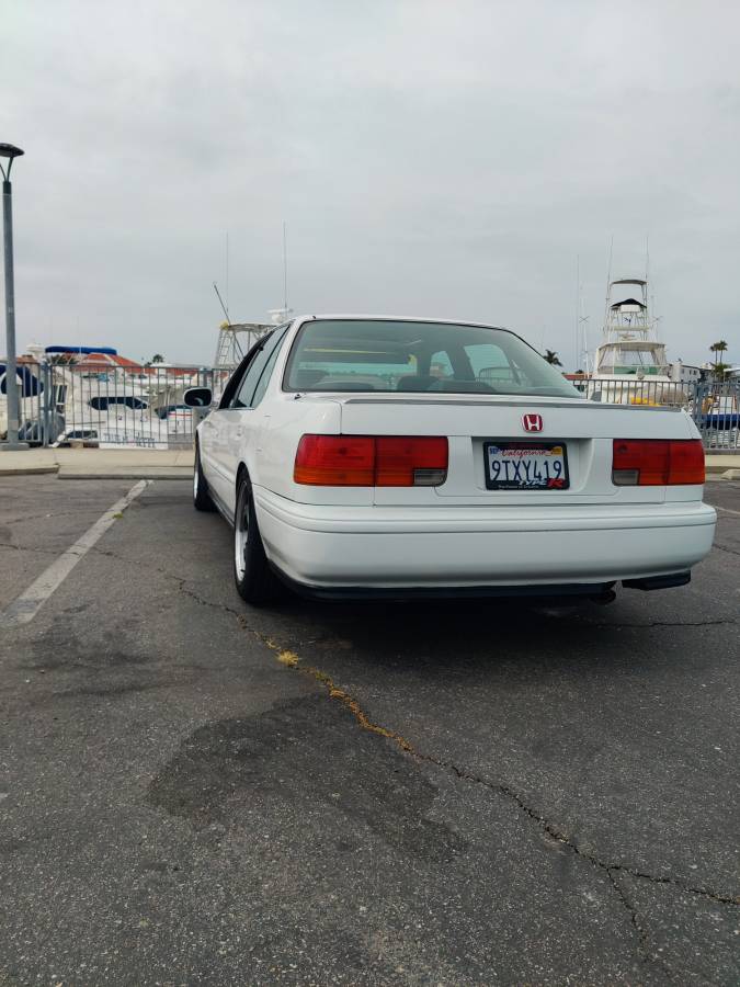 Honda-accord-1993-white-8
