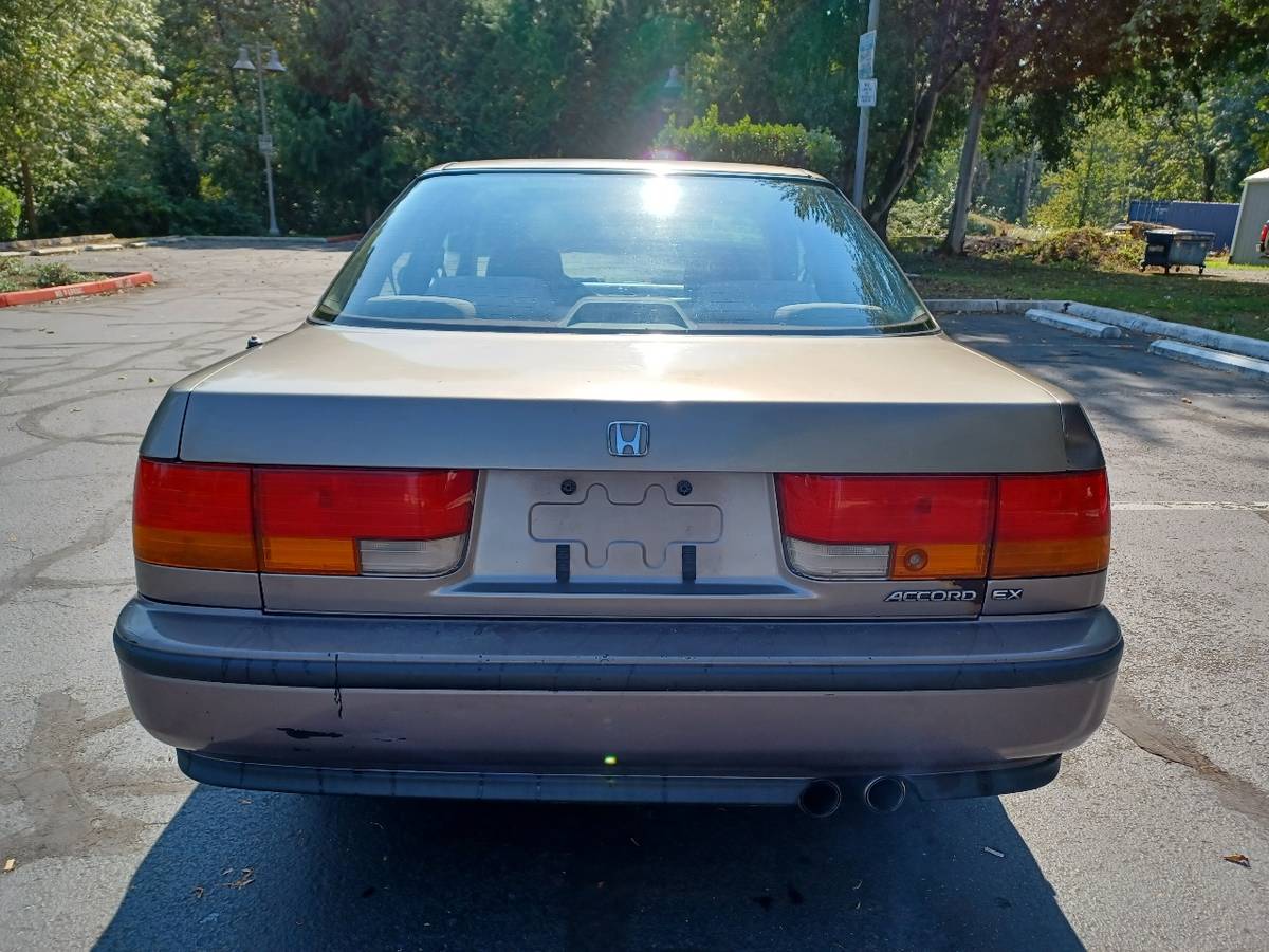 Honda-accord-ex-1993-brown-6