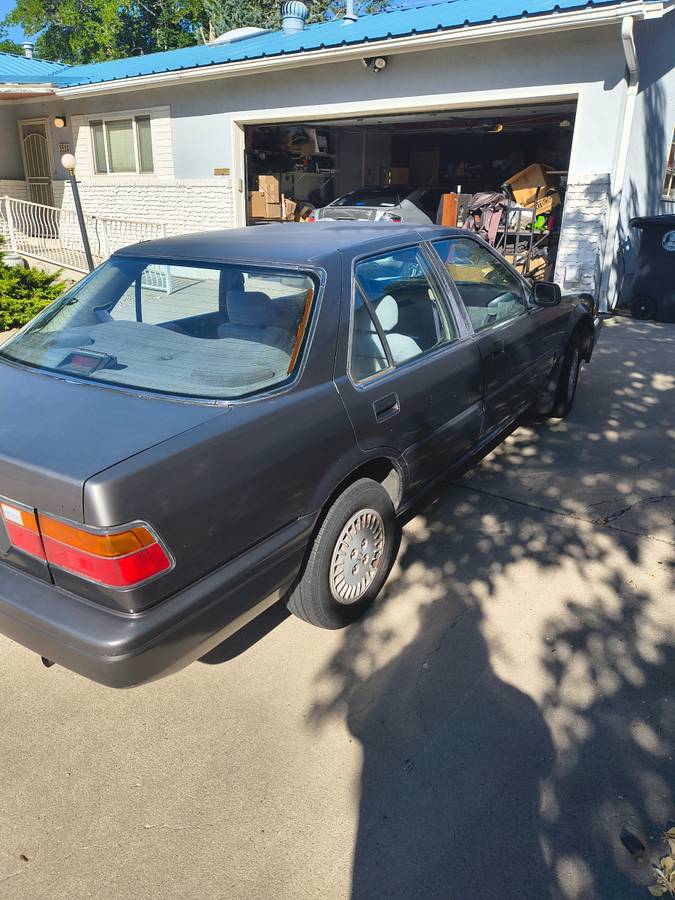 Honda-accord-lx-1986-grey-3