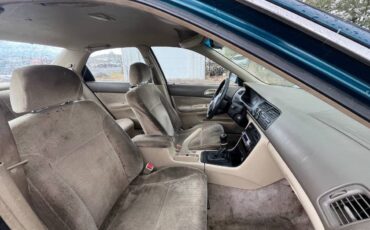 Honda-accord-lx-1995-green-14