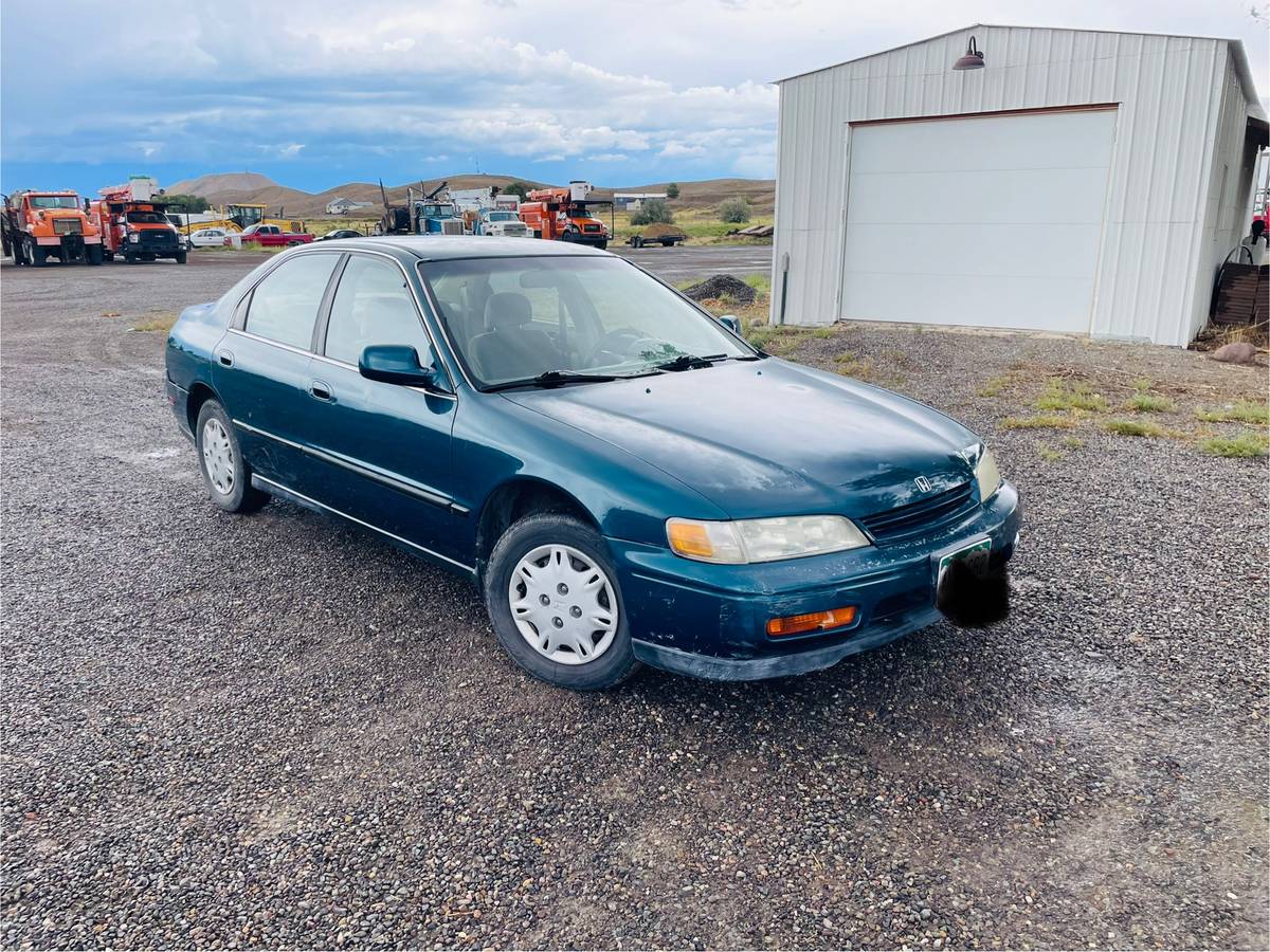 Honda-accord-lx-1995-green-2