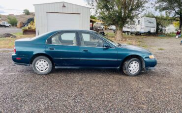 Honda-accord-lx-1995-green
