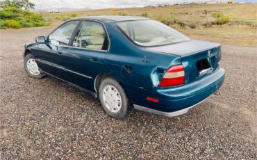 Honda-accord-lx-1995-green-4