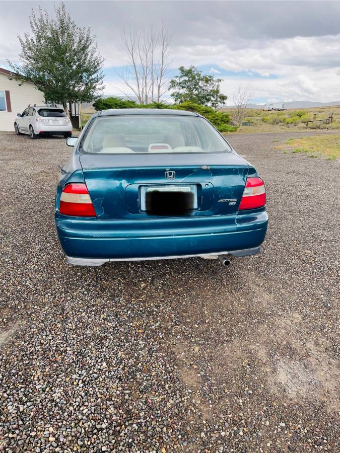 Honda-accord-lx-1995-green-5