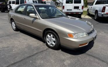 Honda-accord-sedan-1995-10