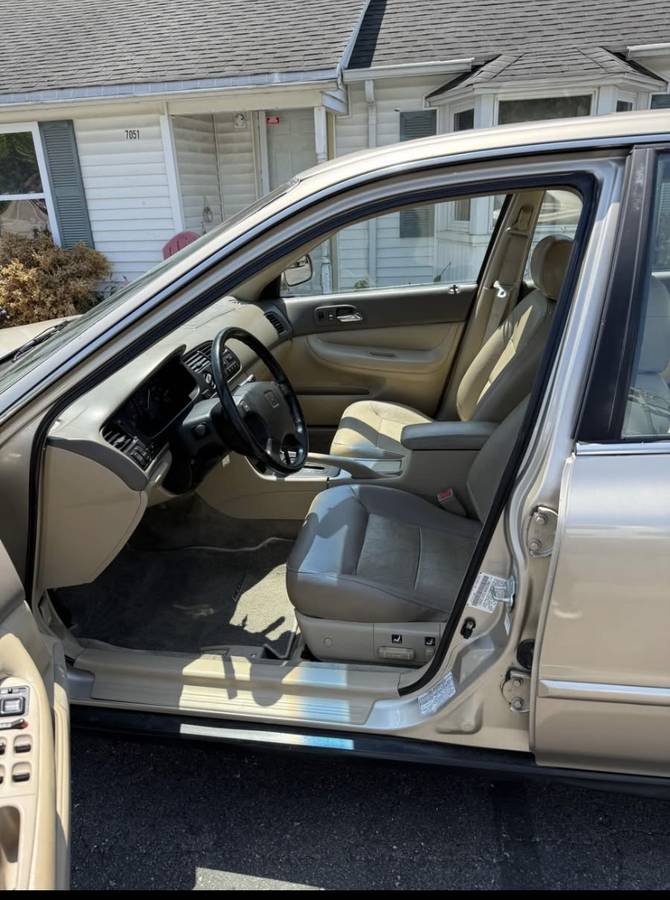 Honda-accord-sedan-1995-8