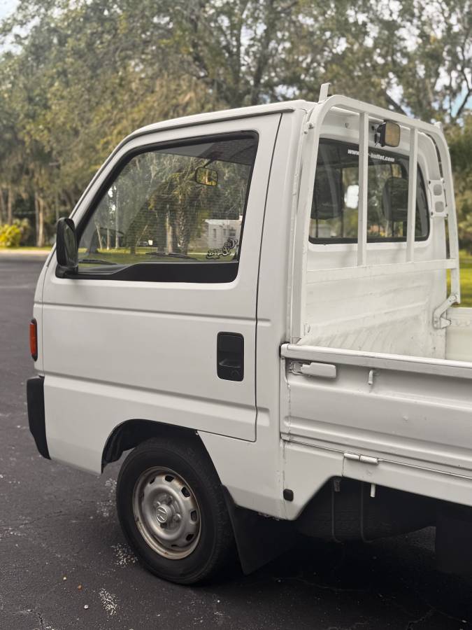 Honda-acty-minitruck-1992-white-5