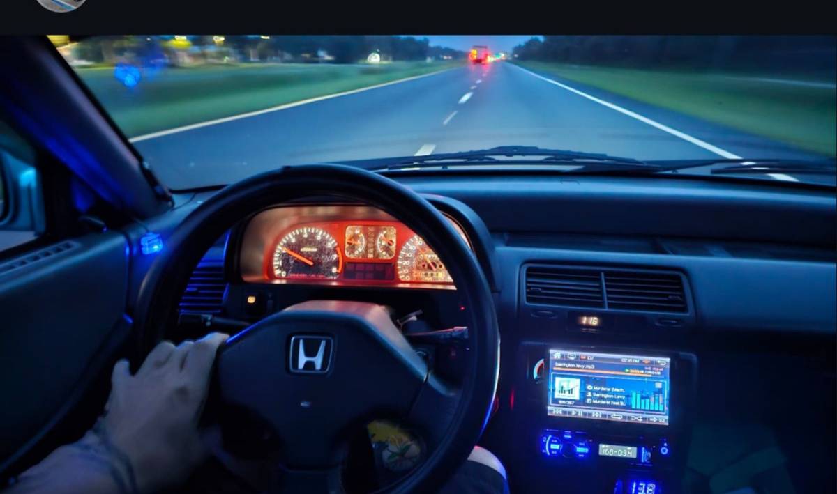 Honda-civic-dx-hatchback-1991-custom-11