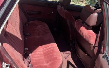 Honda-civic-sedan-1987-red-4