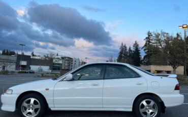 Honda-integra-1995-white-1