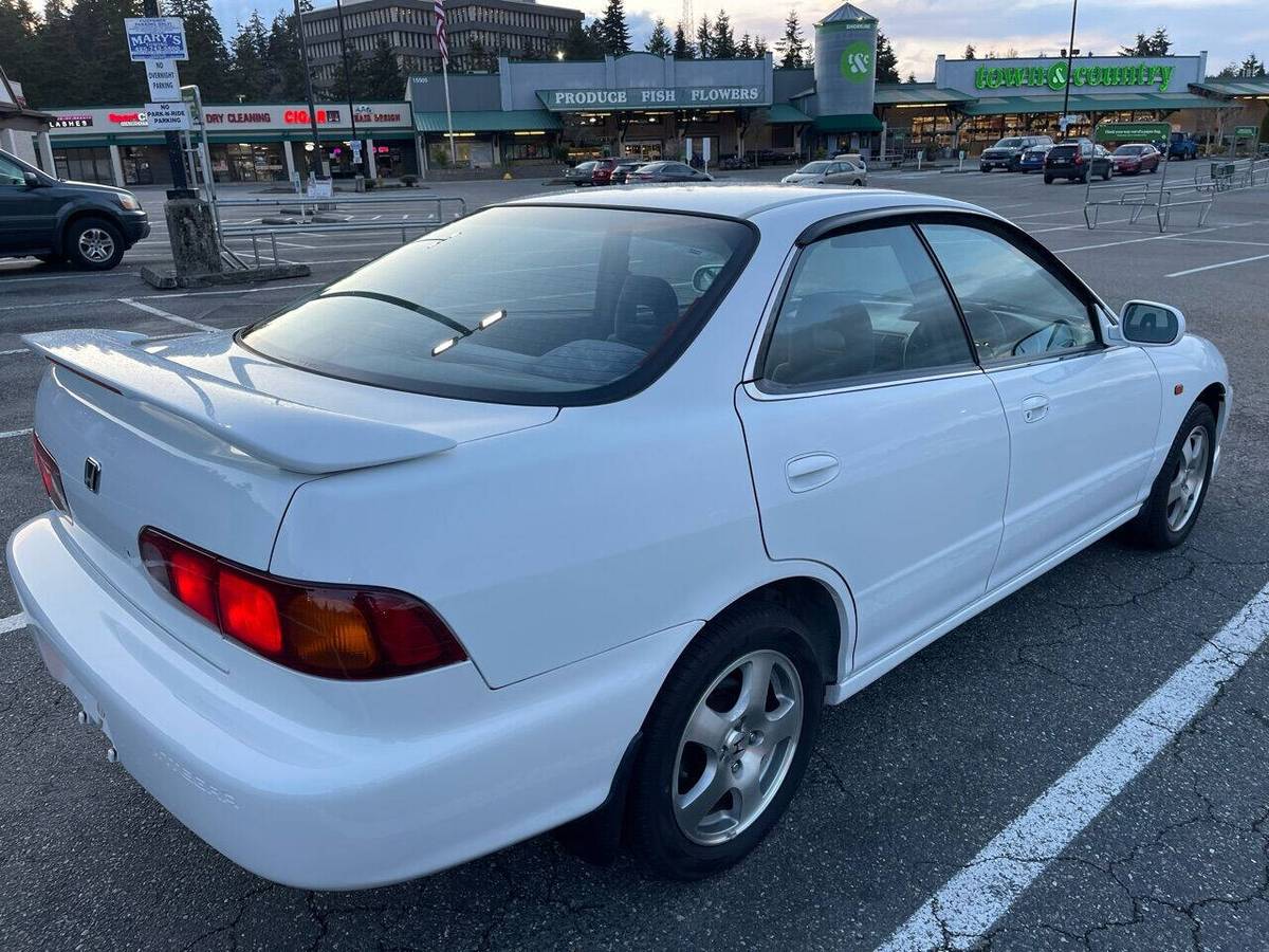 Honda-integra-1995-white-7