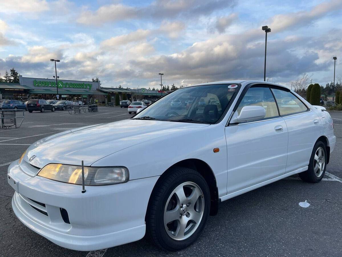 Honda-integra-1995-white