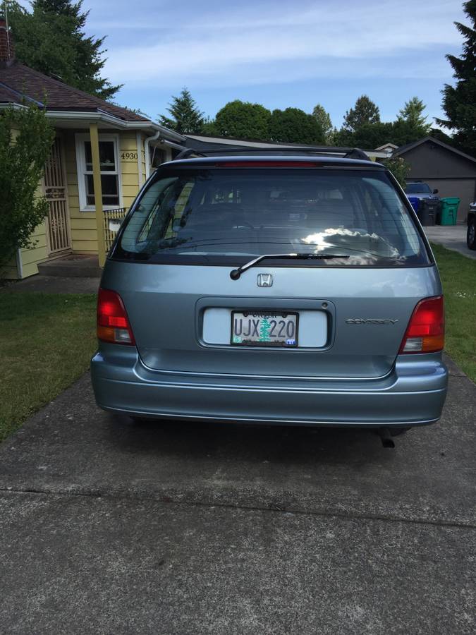 Honda-odysssey-lx-1995-green-2
