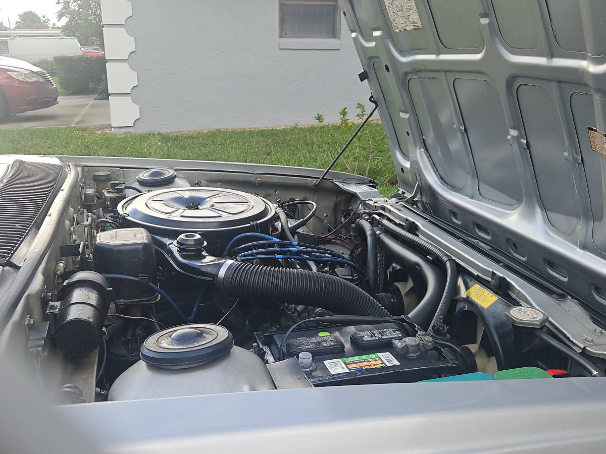 Honda-prelude-1979-grey-8