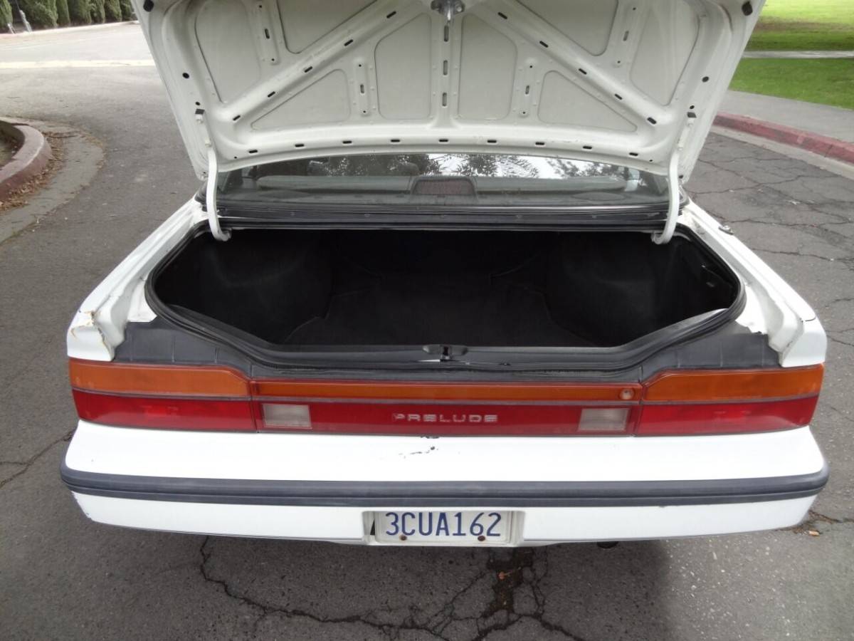 Honda-prelude-si-2dr-coupe-1988-white-11