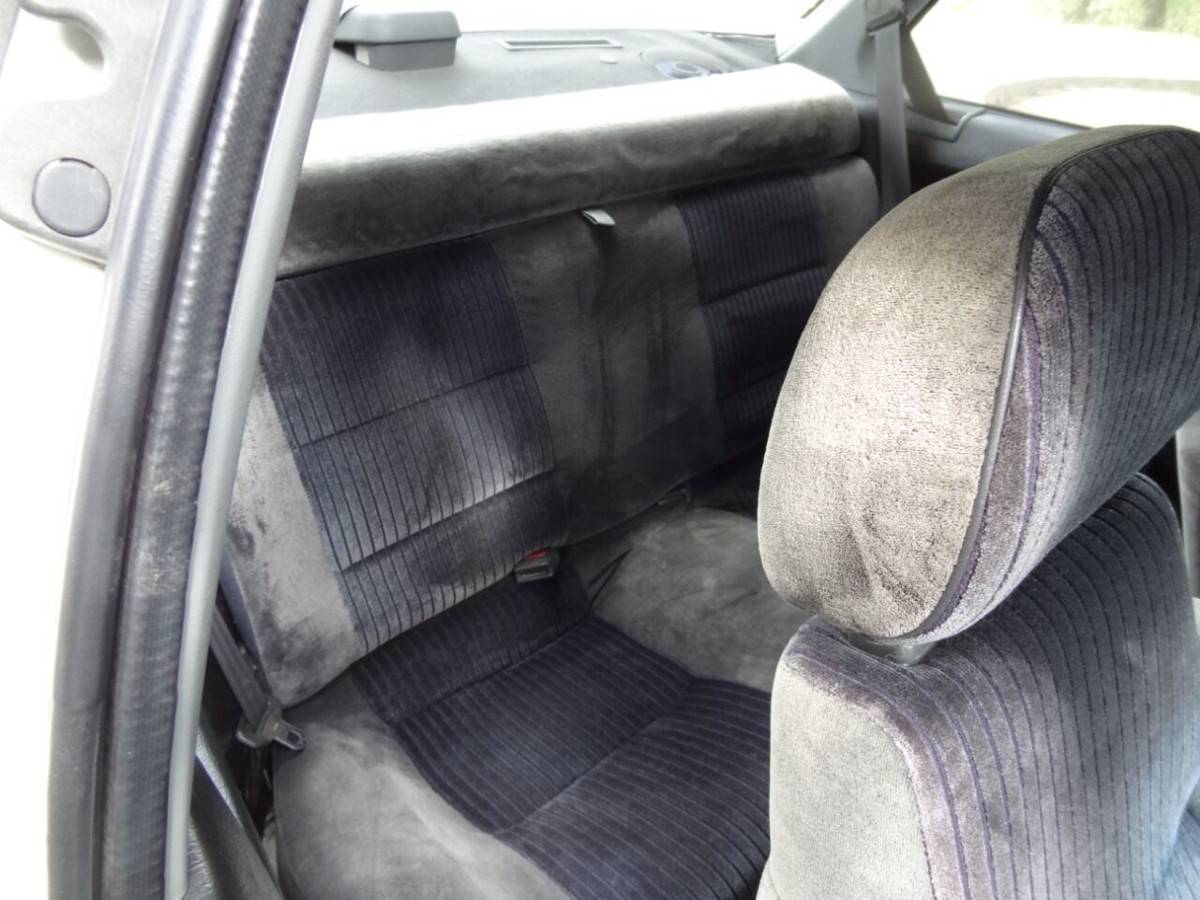 Honda-prelude-si-2dr-coupe-1988-white-12