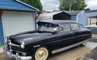 Hudson-Commodore-1949-Black-Beige-10