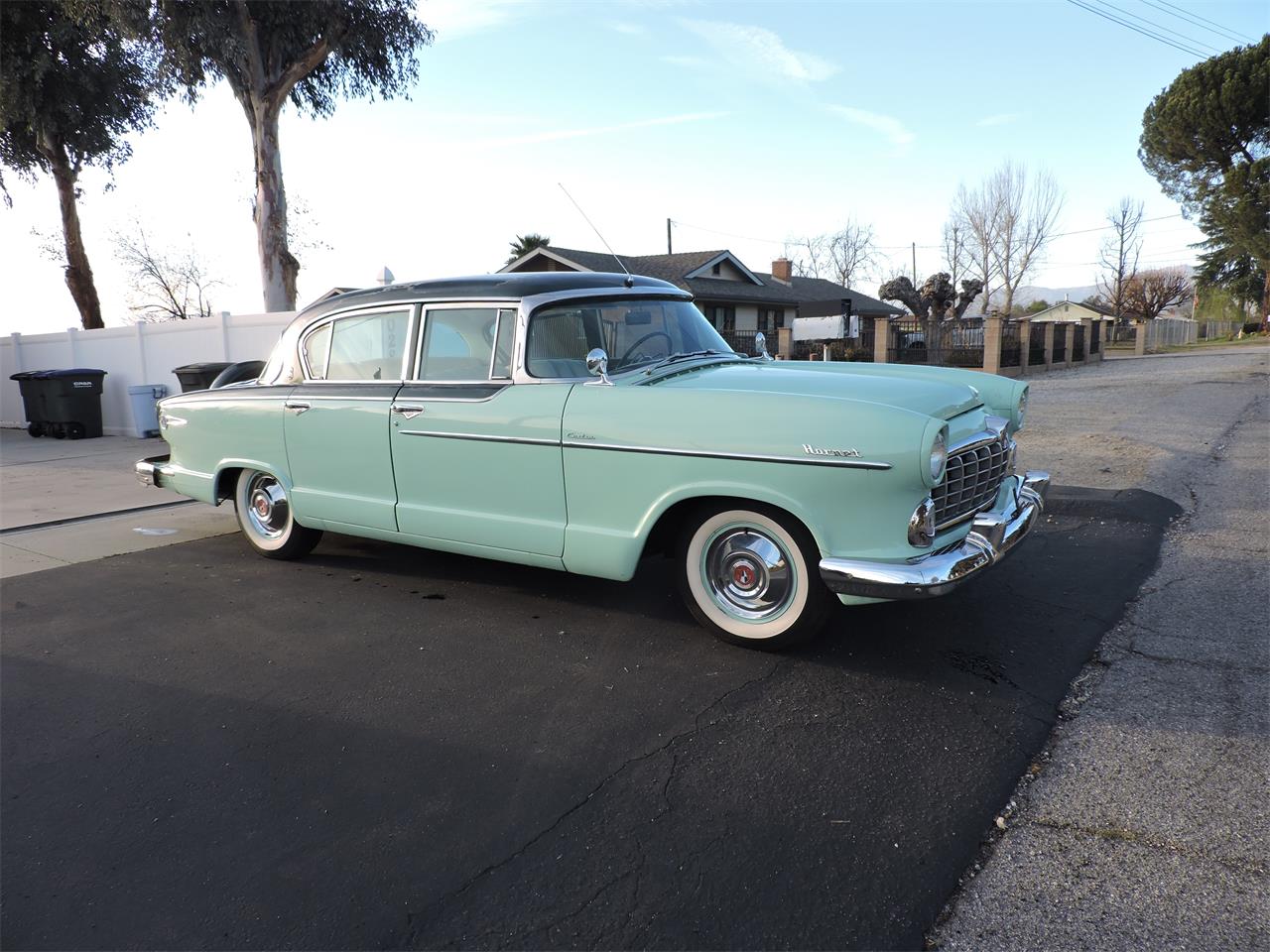 Hudson-Hornet-custom-1955-blue-white-17